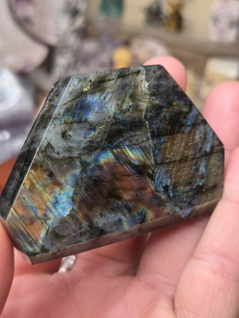 Labradorite Freeform (E) 2.5 In( Protection) - Picture 4 of 4